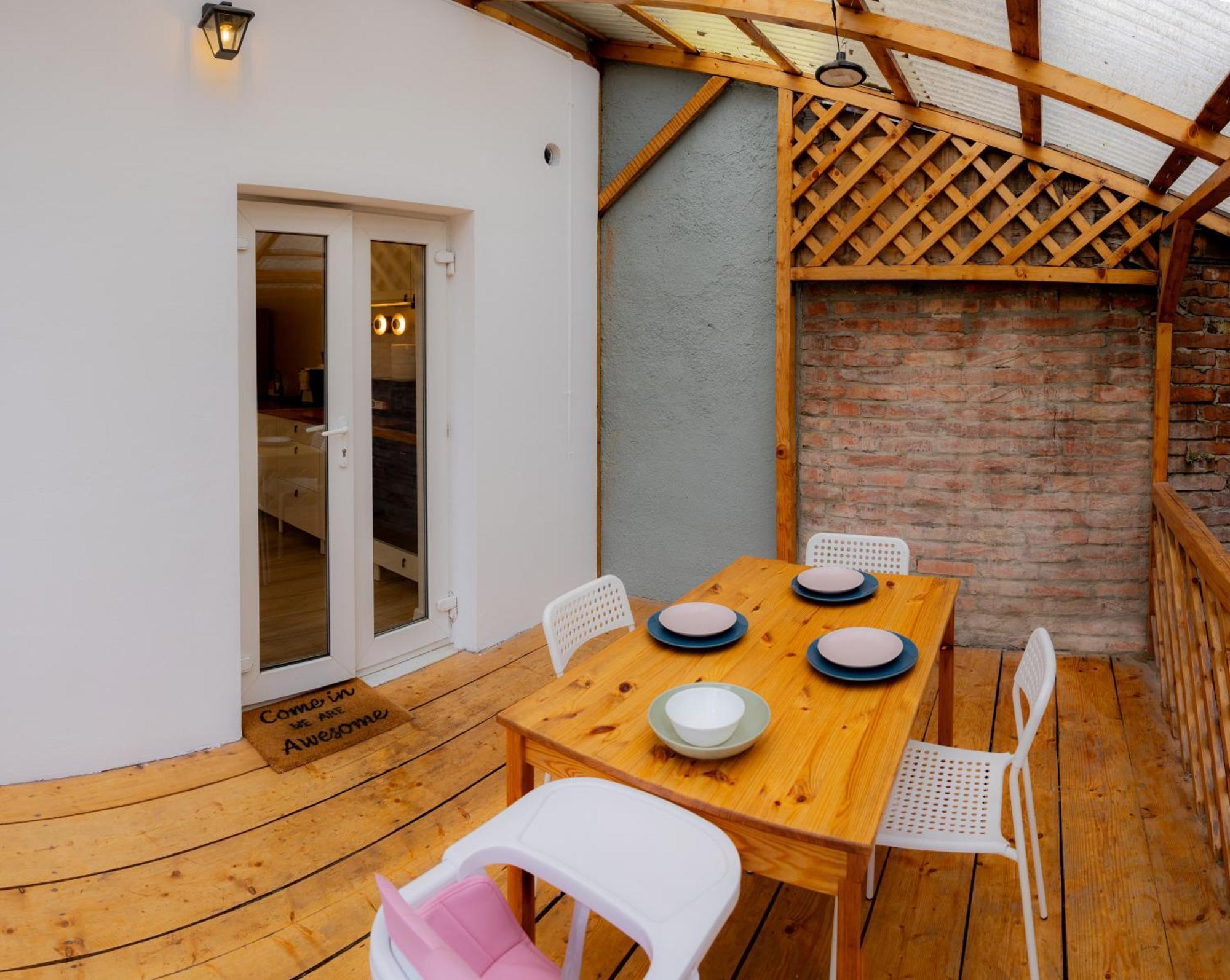 Homey Luxury- Entire House, Free Parking, Yard Cluj-Napoca Exterior foto